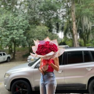 CARIÑO EN FLORES